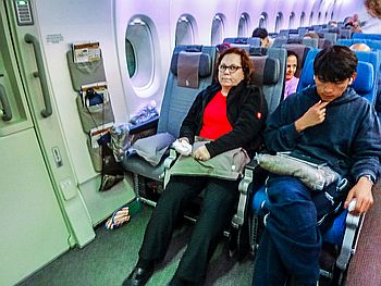 Nachtflug mit einem Airbus A 380 nach Singapur